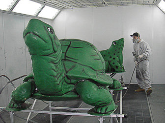 Customized painting for the Mini Golf Turtle and Frog by Randall’s Auto Body of Southampton, NY.
